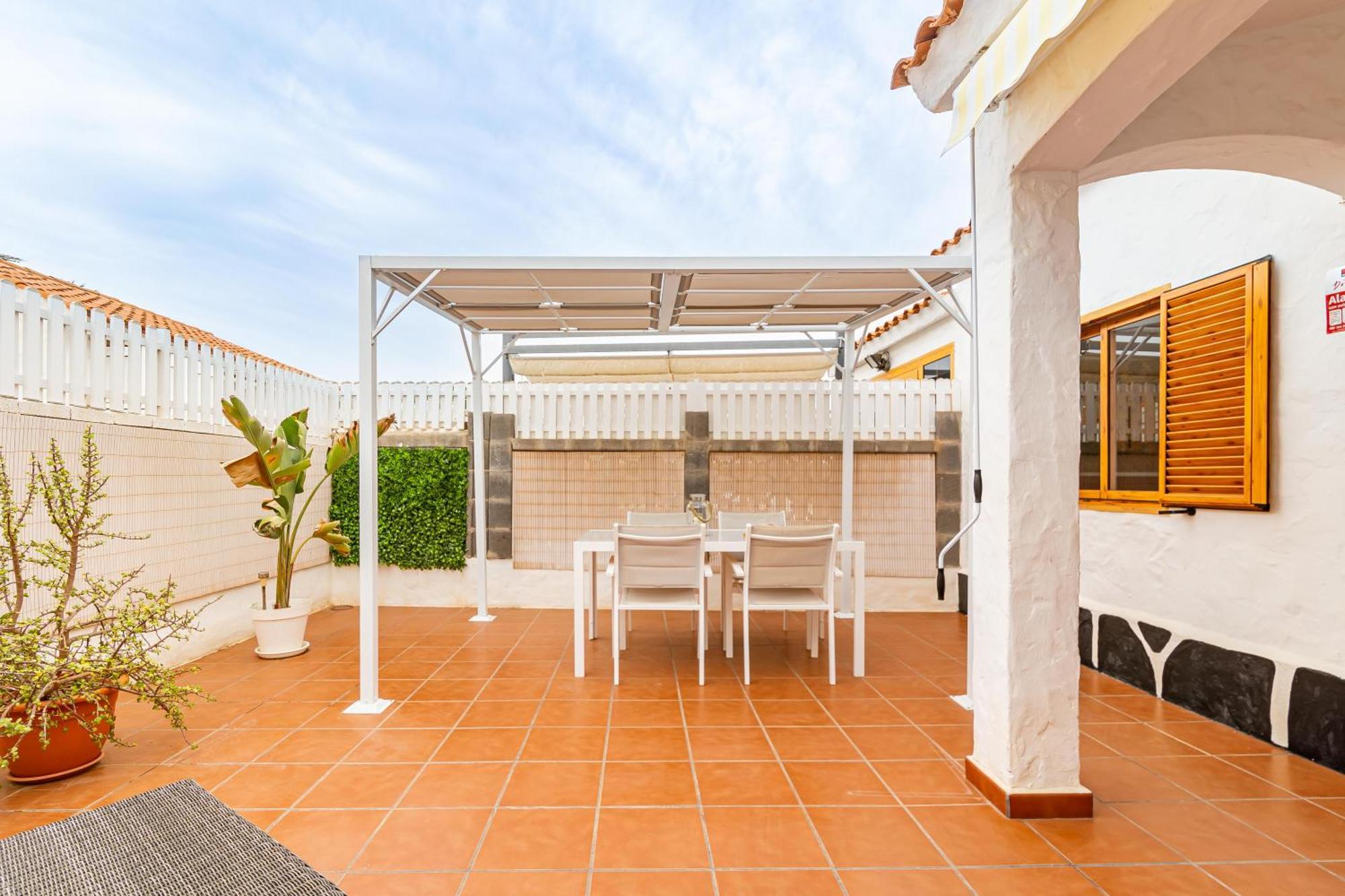 Canarian Holiday Home - Sunset Bungalow In Playa Del Ingles San Bartolomé 外观 照片
